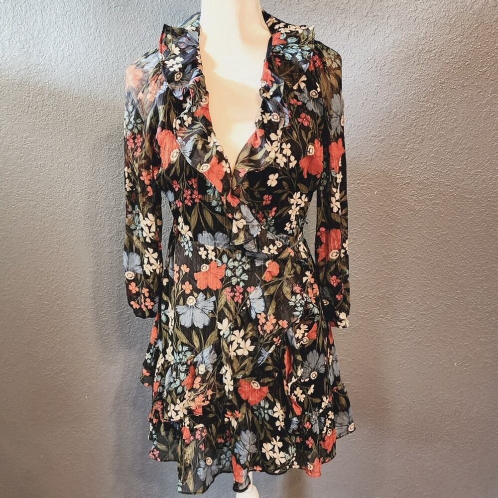 ASTR The Label Women's Floral Ruffle Metallic Wrap Dress Size Small